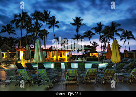 Sera paradise in questo resort piscina alle Hawaii dell isola di Maui. Foto Stock