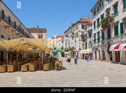 Cattaro scene di strada Foto Stock