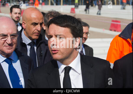 L'Italia. Lombardia. Rho Pero. Il primo ministro Matteo Renzi AD Expo 2015 Giuseppe Sala ministro Maurizio Martina Foto Stock