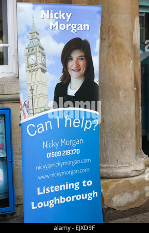 Nicky Morgan candidato conservatore in Loughborough domicilio di voti nel 2015 elezioni generali britanniche Foto Stock