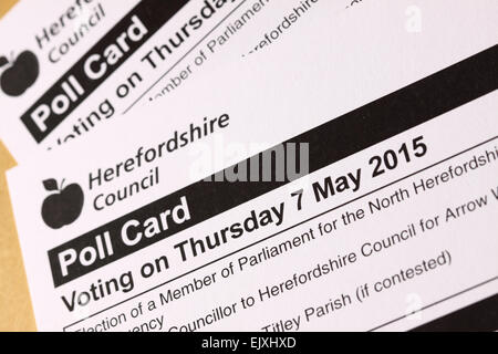 Aprile 2015. Herefordshire Consiglio hanno iniziato a distribuire voto schede di polling per gli elettori nella contea pronto per le elezioni generali del 7 maggio 2015. Elettori registrati sarà in grado di votare per i loro membri del parlamento locale ( MP ) a livello nazionale in materia di elezioni locali consigliere di contea e anche la parrocchia locale assessore. Foto Stock