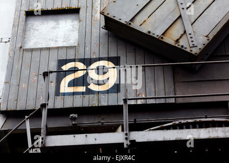 Numero 29, Storico gru elettrica dettaglio a Bristol City Docks. Foto Stock