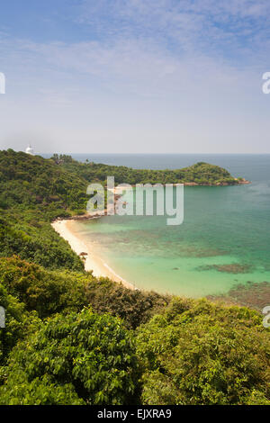 UNAWATUNA; JUNGLE Beach e la Pagoda della Pace Foto Stock