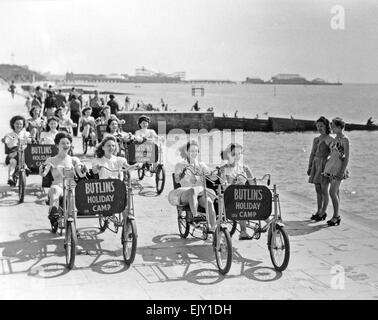 BUTLIN HOLIDAY CAMP Unidentified holiday camp circa 1945 Foto Stock