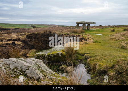 Lanyon Quoit, un dolmen neolitico vicino Morvah Penzance Cornwall Foto Stock