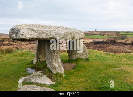 Lanyon Quoit, un dolmen neolitico vicino Morvah Penzance Cornwall Foto Stock