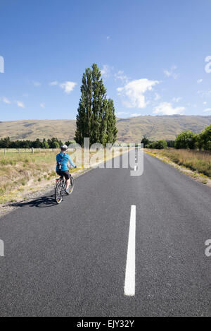 Escursioni in bicicletta intorno Middlemarch, regione di Otago, South Island, in Nuova Zelanda. Foto Stock