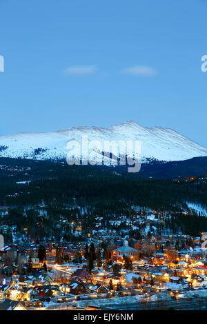 Coperte di neve montagna calva e Breckenridge, Colorado, STATI UNITI D'AMERICA Foto Stock