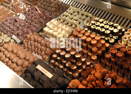 Pasticceria Odone di Torino (Piemonte, Italia), tipica di cioccolatini Foto Stock