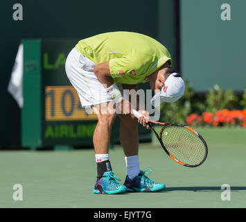 Key Biscayne, Florida, Stati Uniti d'America. 02Apr, 2015. Kei Nishikori (JPN)viene sconvolto come egli perde 6-4 6-3 a John Isner (USA) al 2015 Miami apre al Crandon Centro Tennis di Key Biscayne Florida. Credito: Azione Sport Plus/Alamy Live News Foto Stock