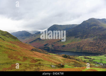 Buttermere dal Rannerdale nodi Foto Stock