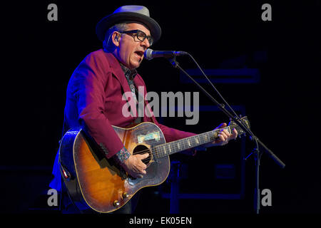 Elvis Costello performing live a Lorensbergsteatern in Svezia con: Elvis Costello dove: Gothenburg, Svezia quando: 29 Set 2014 Foto Stock