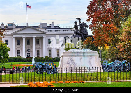 Andrew Jackson statua canonici Presidente del Parco Lafayette Square White House Autunno Washington DC 1850 Clark Mills scultore Foto Stock