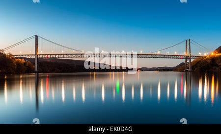 Bear Mountain Bridge al tramonto Foto Stock