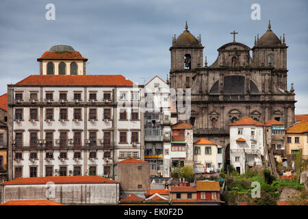 Sao Bento da Vitoria monastero nella città vecchia di Porto in Portogallo. Foto Stock