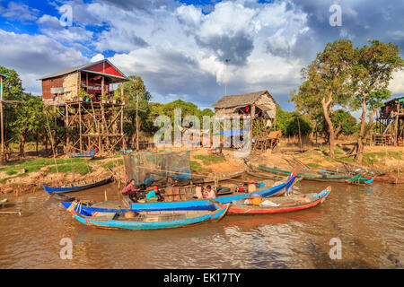 Kampong Phulk villaggio galleggiante Foto Stock