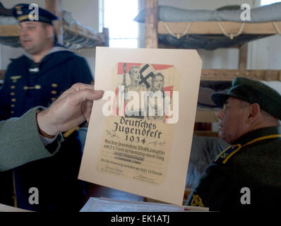 Reenactors prendendo parte a un raduno a Fort Washita, Oklahoma, portata e periodo ha mostrato gli artefatti e le riproduzioni. Foto Stock