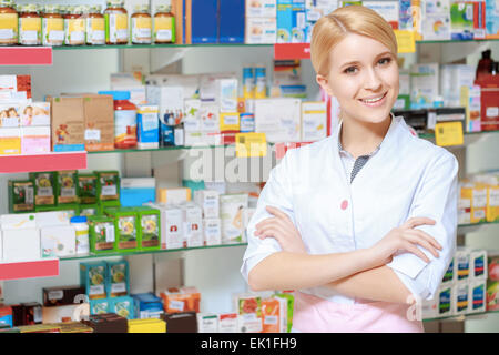 Gamma di medicine in farmacia Foto Stock