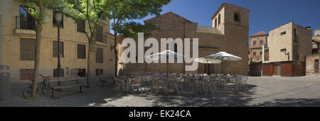 Fatto quadrato del famoso golden pietra di Villamayor, Salamanca, Spagna Foto Stock