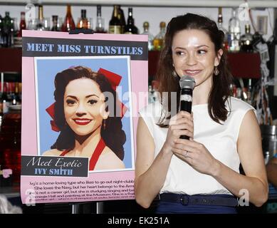 La Miss metropolitane coronamento onorario di 'in comune' attrice Megan Fairchild a Ellen's Stardust Diner offre: Megan Fairchild dove: New York New York, Stati Uniti quando: 01 Ott 2014 Foto Stock