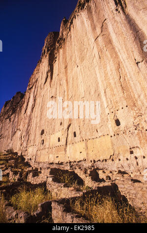 Astragalo House rovine Anasazi Indian, Bandelier National Monument, Nuovo Messico Foto Stock