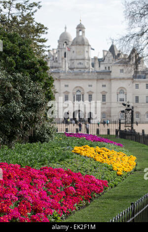 Letti di fiori, il St James Park. Londra Foto Stock