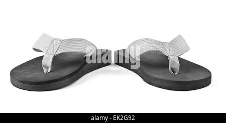 Coppia di nero flip flop isolati su sfondo bianco Foto Stock