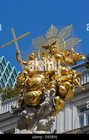 Figure religiose sulla colonna della Peste monumento commemorativo , Vienna, Austria. Foto Stock