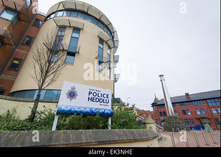 Colpo esterno della Baia di Cardiff la stazione di polizia del Galles, UK. Foto Stock