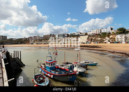 Broadstairs Pier And Harbour, Viking Beach And Bay, Broadstairs, Thanet, Kent, Inghilterra, Regno Unito Foto Stock