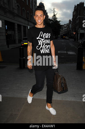 TOWIE Stelle a BBC Radio 1 dotata di: Bobby Norris dove: Londra, Regno Unito quando: 03 Ott 2014 Foto Stock