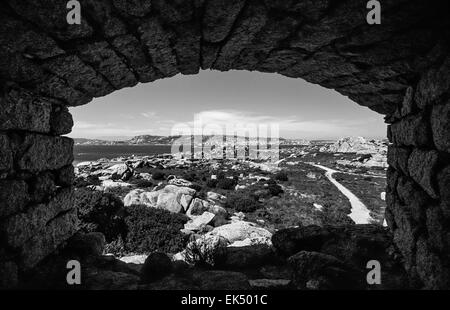 L'Italia, Sardegna, Santo Stefano Island (Maddalena), vista dell'isola - Scansione su pellicola Foto Stock