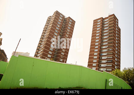 Consiglio di due blocchi a torre di Londra , Inghilterra Foto Stock