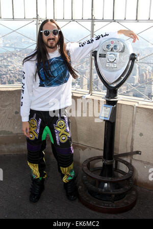 Grammy-designato il produttore e DJ Steve Aoki all'Empire State Building per il rilascio del suo nuovo album 'Neon futuro I' dotata di: Steve Aoki dove: la città di New York, New York, Stati Uniti quando: 03 Ott 2014 Foto Stock