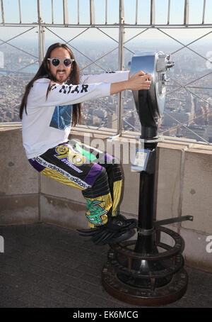 Grammy-designato il produttore e DJ Steve Aoki all'Empire State Building per il rilascio del suo nuovo album 'Neon futuro I' dotata di: Steve Aoki dove: la città di New York, New York, Stati Uniti quando: 03 Ott 2014 Foto Stock