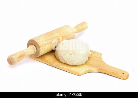 Chiudere la pasta di pane isolati su sfondo bianco Foto Stock