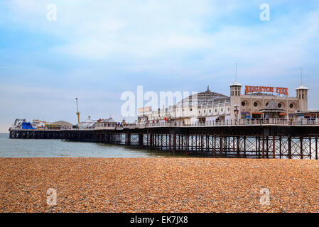 Il Brighton Pier e Brighton, Sussex, England, Regno Unito Foto Stock