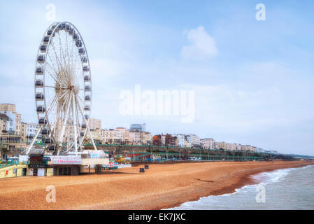 Il Brighton Pier e Brighton, Sussex, England, Regno Unito Foto Stock