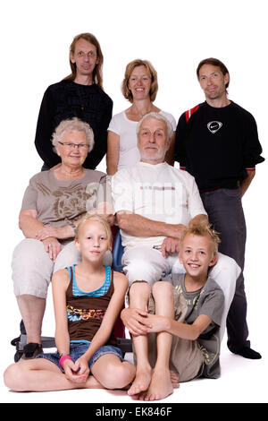 Studio ritratto di famiglia di un pazzo mazzetto Foto Stock