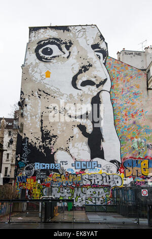 Murale parete coperta in Parigi, Francia Europa UE Foto Stock