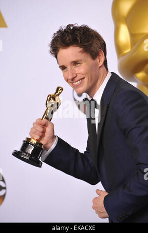 LOS ANGELES, CA - Febbraio 22, 2015: Eddie Redmayne al 87th annuale di Academy Awards presso il Teatro Dolby, Hollywood. Foto Stock