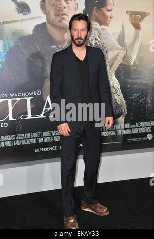 LOS ANGELES, CA - 24 ottobre 2012: Keanu Reeves presso il Los Angeles premiere di 'Cloud Atlas' a Grauman's Chinese Theater di Hollywood. Foto Stock