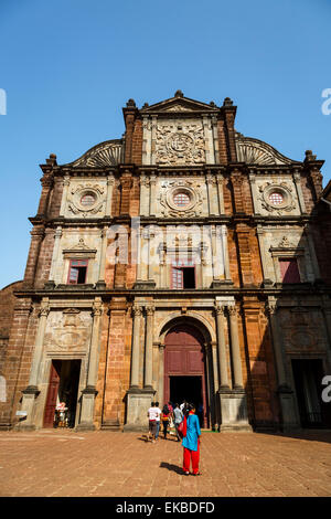 Basilica del Bom Jesus, Sito Patrimonio Mondiale dell'UNESCO, Old Goa, Goa, India, Asia Foto Stock