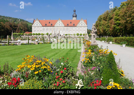 Il castello di Weikersheim, Hohenlohe Regione valle Taubertal, Romantische Strasse (la strada romantica), Baden Wurttemberg, Germania, Europa Foto Stock