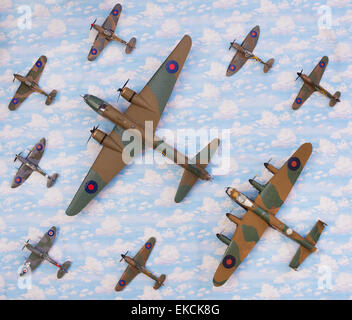 WW2 British Airfix model army piani su un cielo cloud sfondo materiale Foto Stock