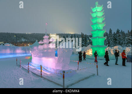 Il ICIUM Wonderworld di sculture di ghiaccio park, Levi, Finlandia Foto Stock