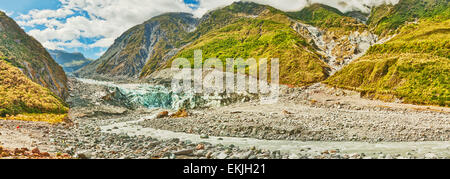 Fox Glacier e il fiume in Nuova Zelanda Foto Stock