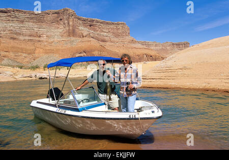 Pesca, Lake Powell, Utah e Arizona, Stati Uniti. Foto Stock