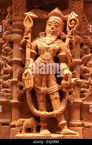 Carving decorativi di templi Jain, Jaisalmer, Rajasthan, India Foto Stock