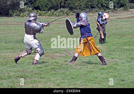 Il Castello di Herstmonceux, rievocazione battaglia assedio Fighters, Sussex, Foto Stock